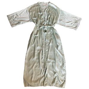 Vintage Victoria’s Secret Gold Label Light Mint Blue 100% Silk 3/4 Sleeve Robe